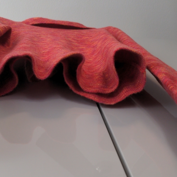 RUFFLE Cardigan🩷🧡 - Picture 13 of 14